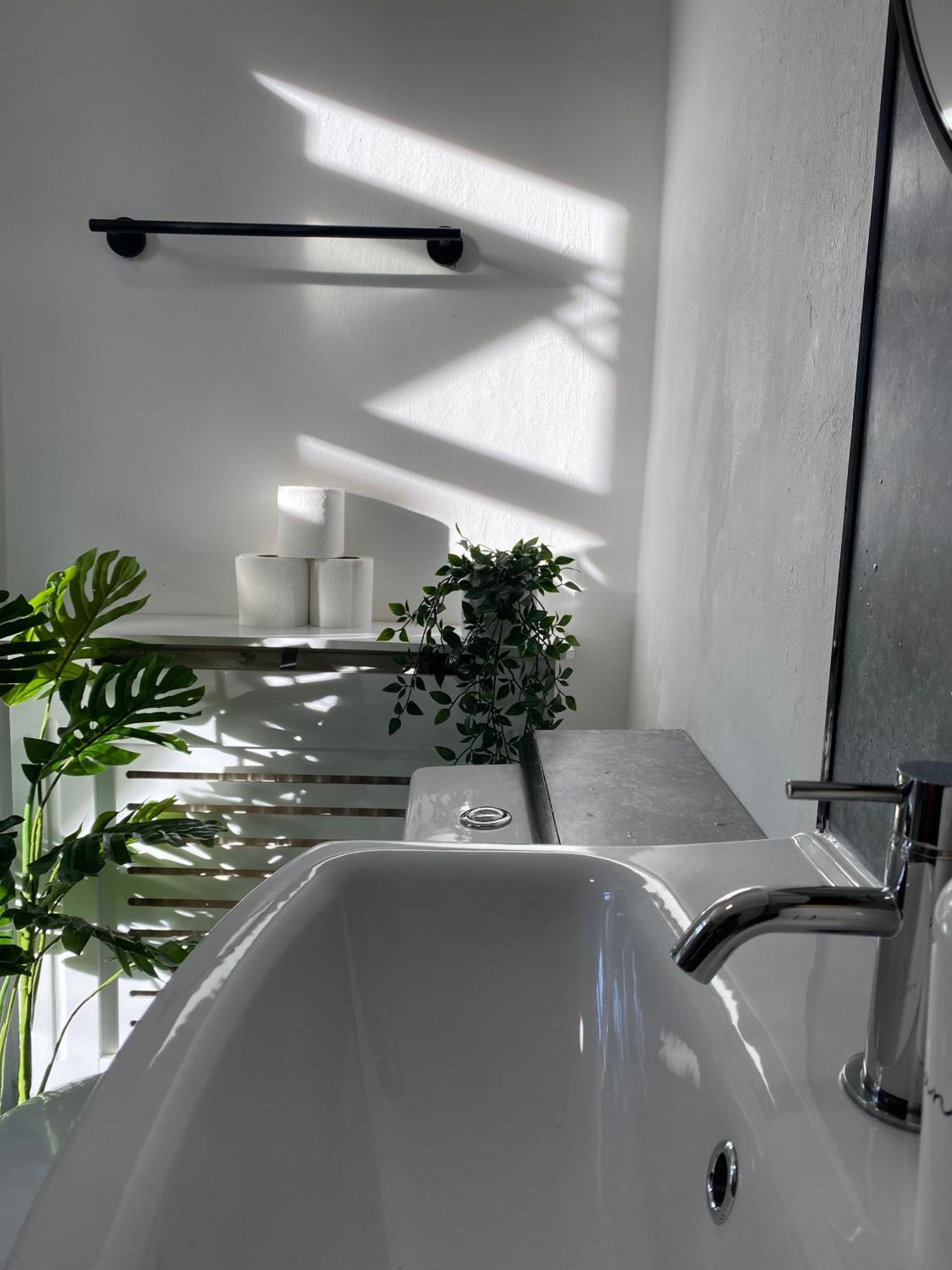 Modern Townhouse-Free Parking-Games Room-Fast W-Ifi マンチェスター エクステリア 写真